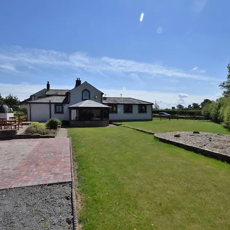3 Bed Property In Wigton 83471 *